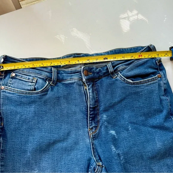 Pilcro The Yaya Blue Mid Rise Crop Jeans Women’s 16W - Picture 7 of 11